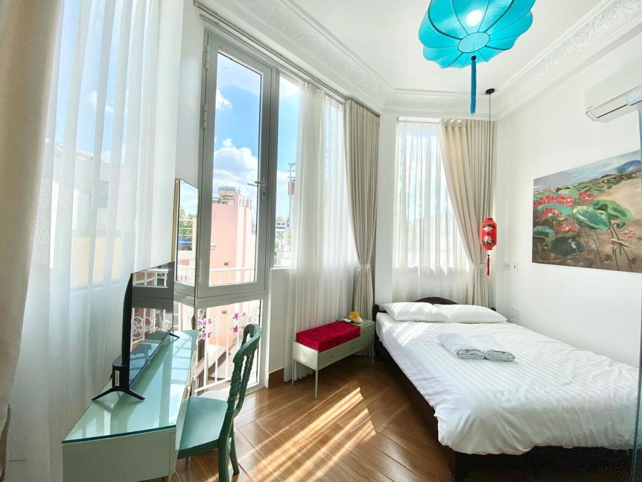 Cherry Blossom Ho Chi Minh City Exterior photo